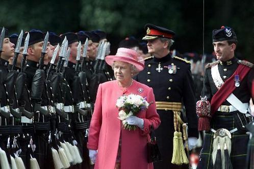 HM The Queen inspects the Honour Guard